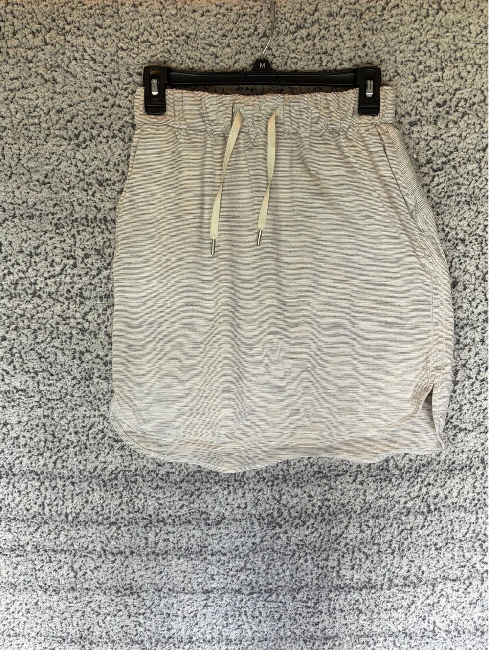 Lululemon On the Fly Woven Skirt Size 6 Wee Are From Space Nimbus Battleship